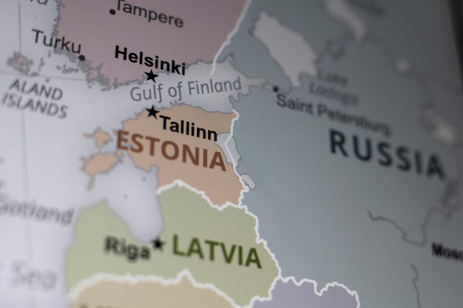 Țară europeană, în ALERTĂ: Se pregătește de război cu Rusia