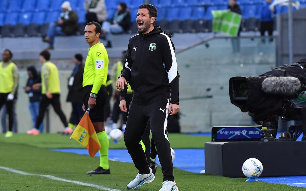 Sassuolo și Cagliari se întâlnesc sâmbătă în etapa a 31-a din Serie A, într-un meci ce poate fi urmărit în direct pe aplicația DAZN, disponibilă pe Sky Q și Sky Glass