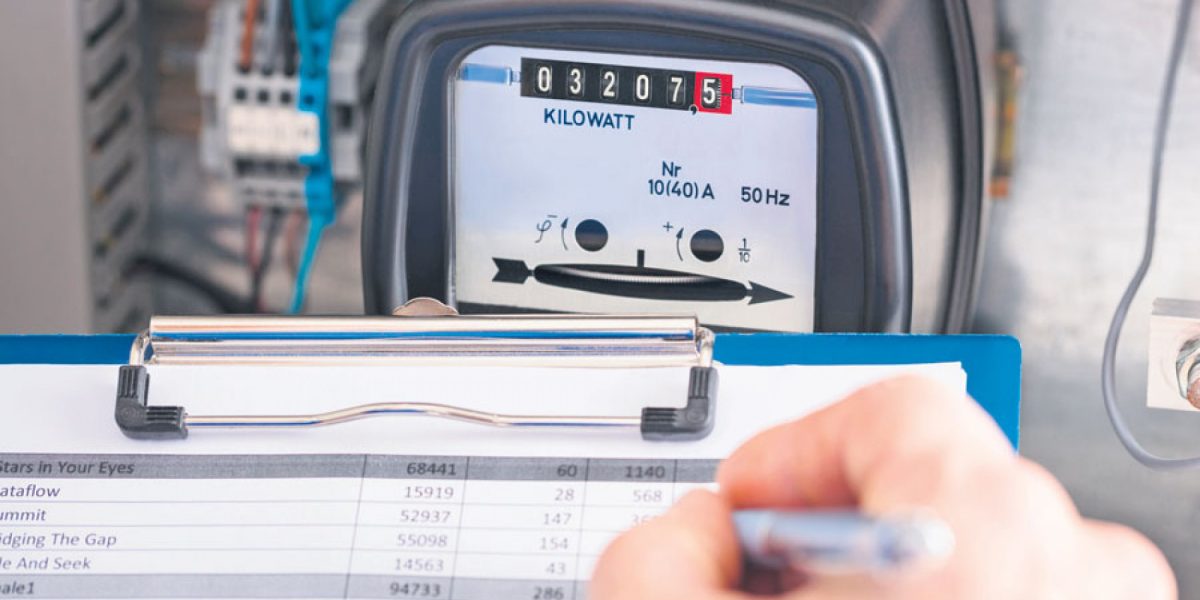 Energie: Ofertă bombă pentru români! Sub 1 leu/kWh, cu o condiție clară