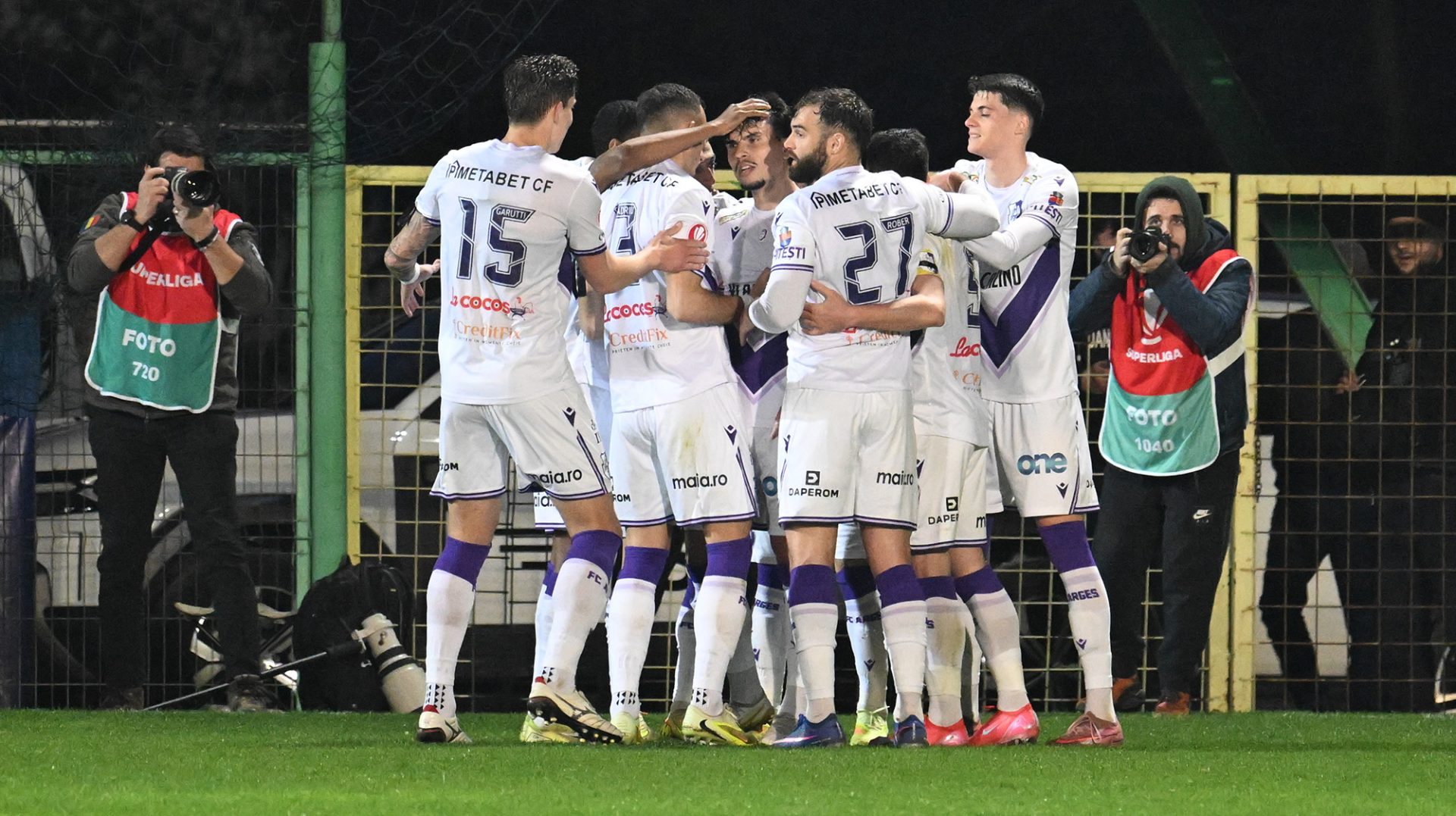 Dinamo a reușit să obțină un egal în deplasare la FC Argeș, scor 1-1, în runda a 3-a din play-off-ul Superligii, după o repriză secundă plină de evenimente