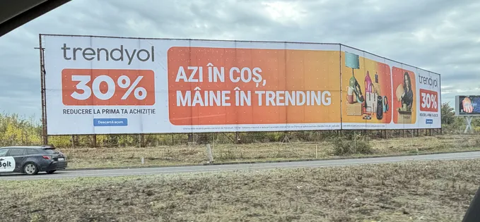 Creștere spectaculoasă pentru Trendyol în România: ținte ambițioase și investiții masive Compania turcă Trendyol, susținută de gigantul chinez Alibaba, pare să aibă planuri mari pentru piața din România