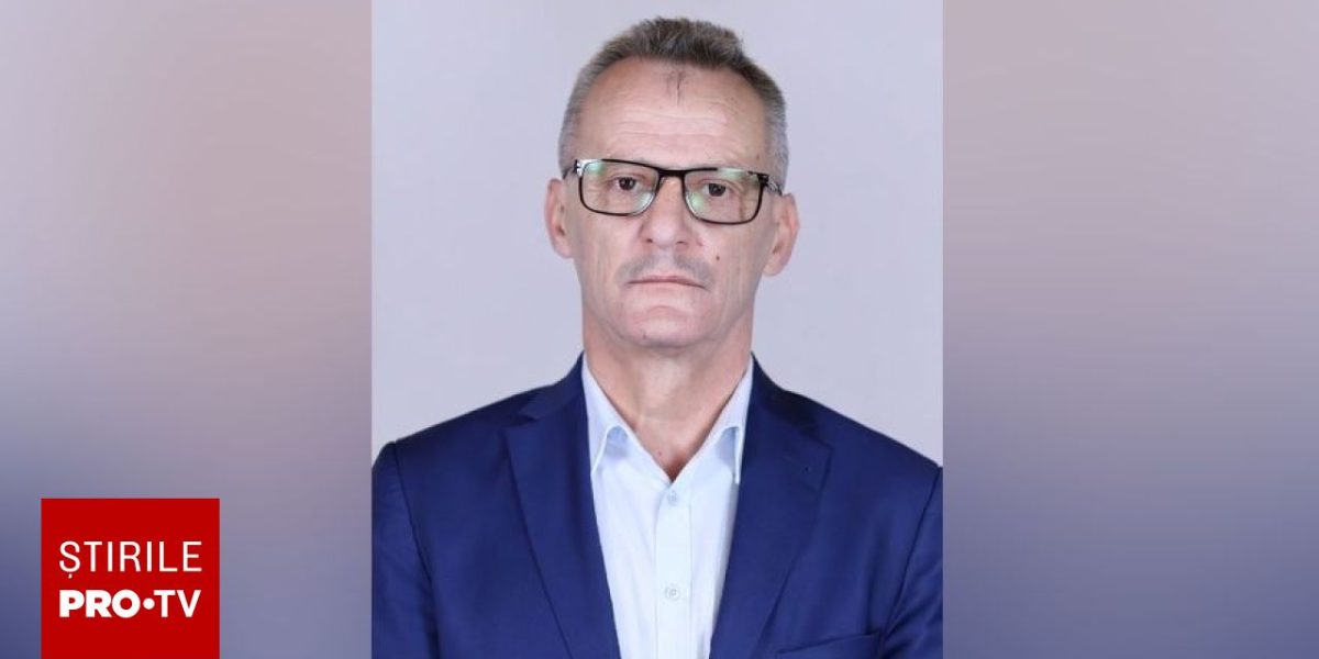 Traseistul din Mehedinți, trimis la DNA pentru afaceri cu telefoane „de fițe”