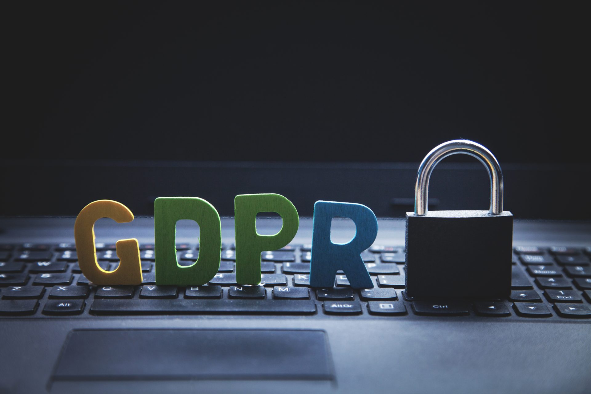 Gigant românesc amendat cu mii de euro după breșă de hacking în cadrul GDPR 2026
