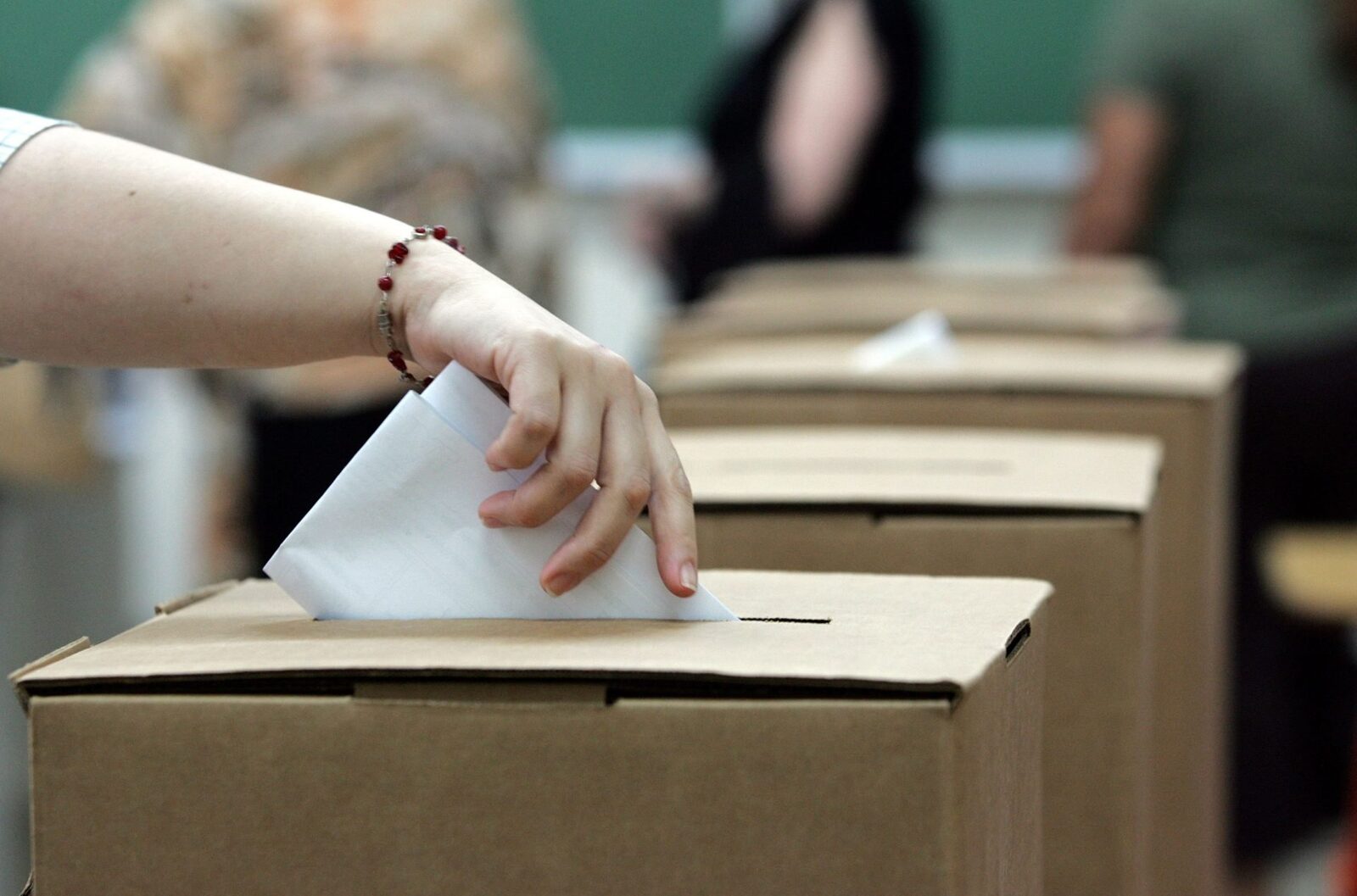 Ungaria la vot: Prezență bună la urne de la ora 7:00