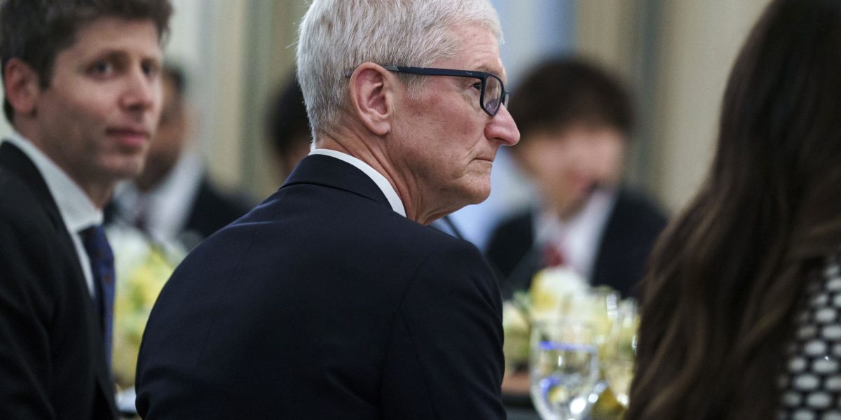 Scrisoarea de ADIO a lui Tim Cook pentru utilizatorii Apple: „Fiecare dimineață”