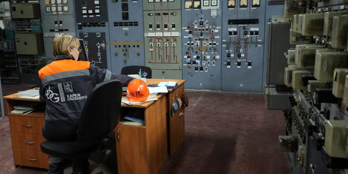 Rușii lovesc Cernihiv: Sute de mii de oameni, fără curent electric după atac