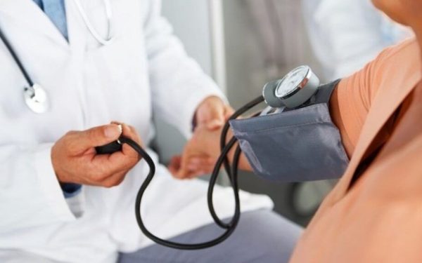 Hipertensiunea, legătura ascunsă cu creierul: Nouă cale de tratament salvatoare