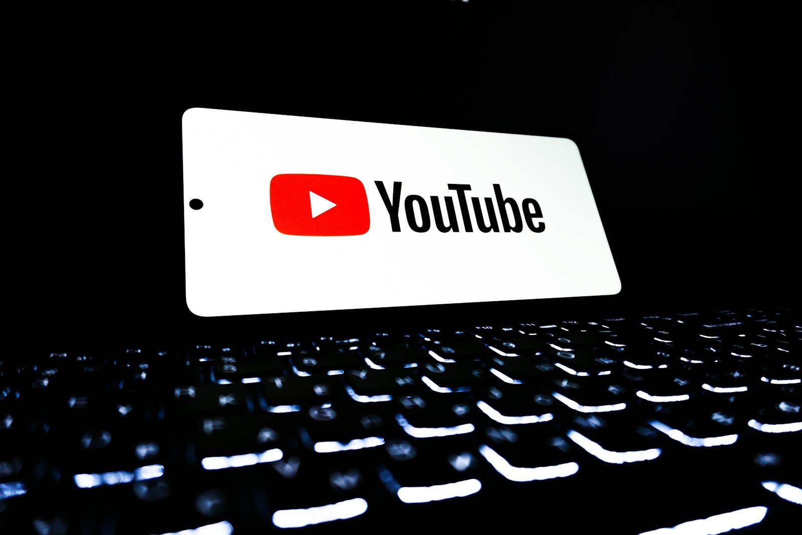 YouTube Premium, SCUMPIT în SUA: Cât vor plăti americanii pentru muzică și conținut