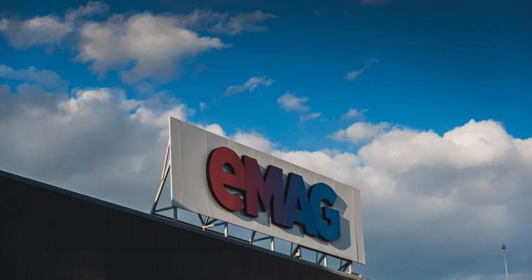 eMAG lansează o campanie de restructurare, cu impact asupra numărului de angajați Gigantul e-commerce eMAG a anunțat oficial, în cadrul unei comunicări interne, că va implementa o amplă campanie de restructurare organizațională