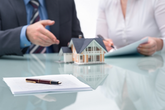 Legea REIT, blocată: Românii pot investi în imobiliare. Ce sunt fondurile?