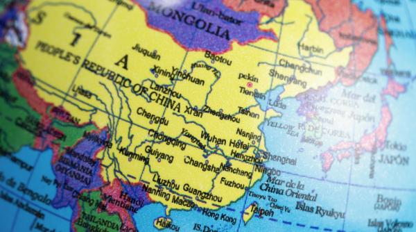 Aurul, ultima afacere a Chinei: Investitorii vând, Beijing cumpără. Ce urmează