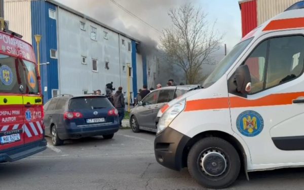 Incendiu în Constanța: Nouă persoane, inclusiv minori, la spital