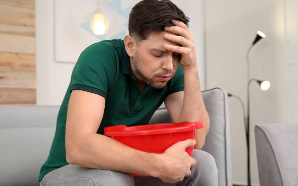 Atenție, e indigestie de Paște: Când trebuie să ajungi URGENT la medic