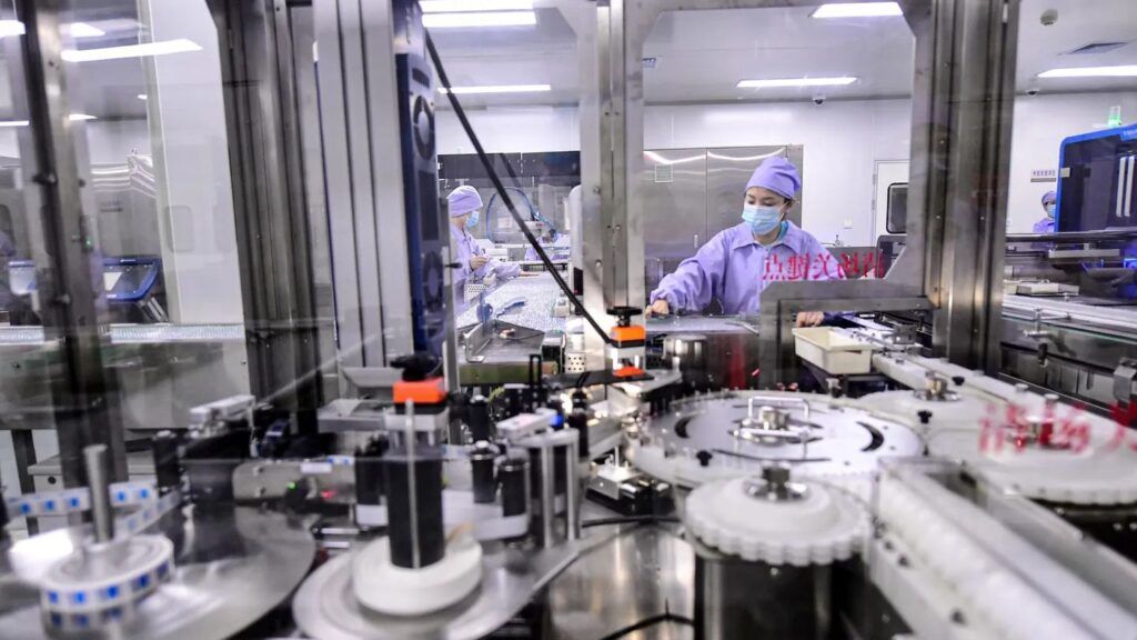 Țestoasele Marine: Roboții Chinezi de la AI4Science sintetizează medicamente rapid