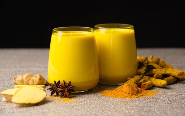 Laptele Auriu: Secretul unui somn bun. Rețeta care te scapă de insomnie