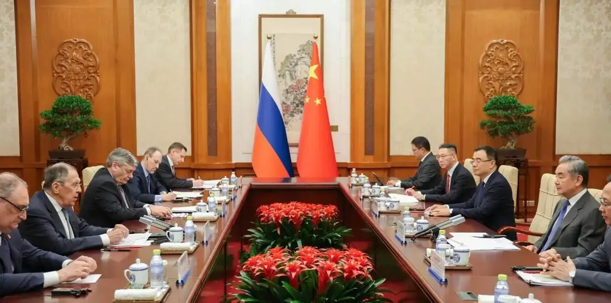 Lavrov, la Beijing: SUA și aliații, acuzați de „jocuri extrem de periculoase” în Asia