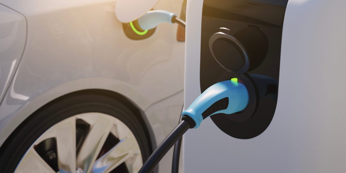 Europa: Prețul carburanților împinge europenii spre mașinile electrice