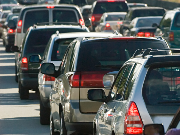 Accident pe DN1, spre Aeroportul Otopeni: Traficul, BLOCAT după răsturnare