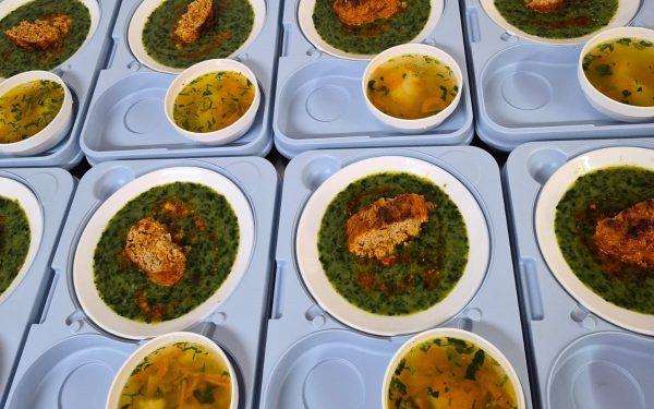 Meniu special de Paște la un spital din Sibiu: ce mănâncă bolnavii?