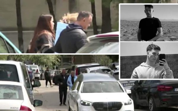 Durere fără margini la Snagov: Mihai și David, conduși pe ultimul drum! Părinții, sfâșiați