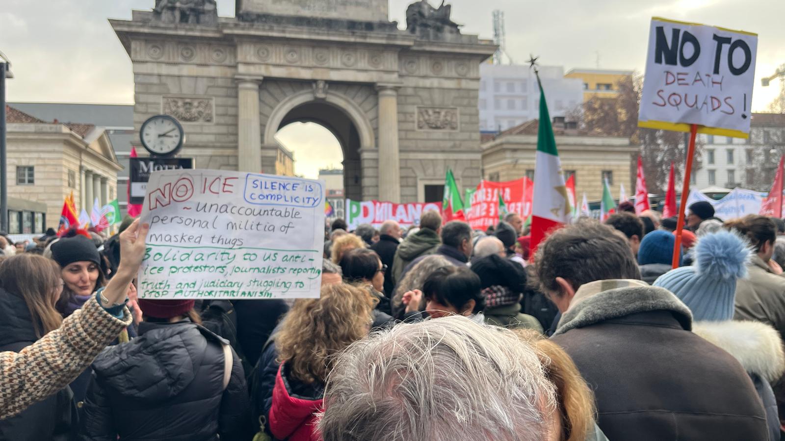Naționaliștii europeni protestează la Milano față de migranți și „regulile UE”