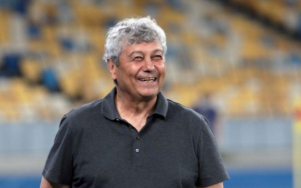 Autografe Lucescu, vândute la prețuri URIAȘE pe internet, după moartea antrenorului