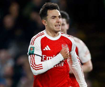 Vedeta Arsenal, cu tatuaj, ratează sferturile de finală