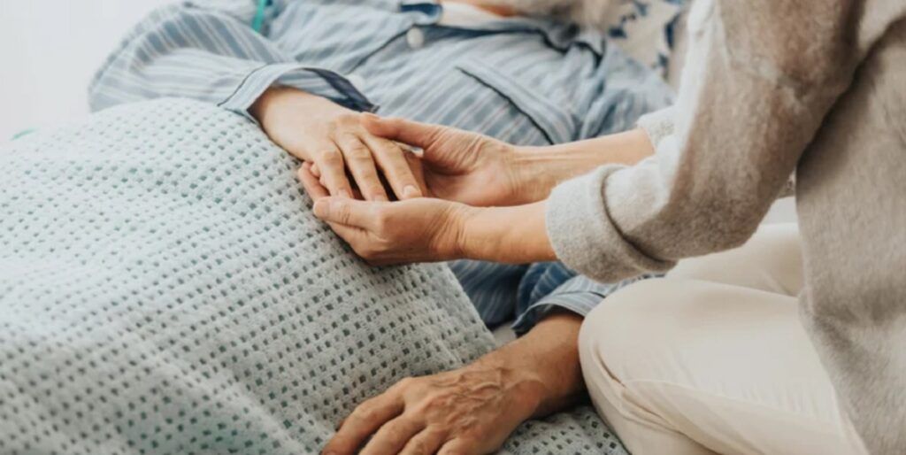 Semnul misterios de pe mâini: Te apropii de moarte, spun specialiștii