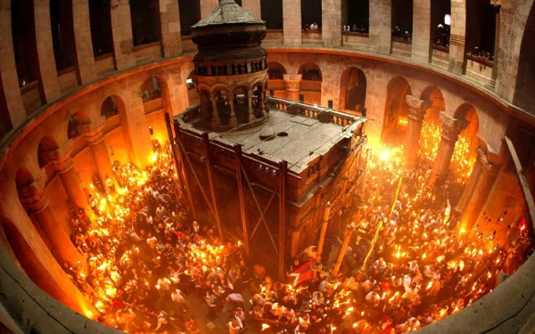 O Călătorie Plină de Speranță: Lumina Învierii Ne Găsește Din Nou