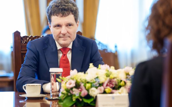 Nicușor Dan: Guvern minoritar, o variantă posibilă. Dar obține sprijinul Parlamentului?