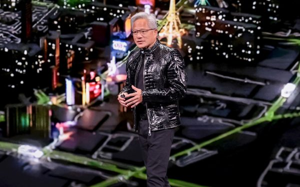 Huang trage un semnal de alarmă: SUA, în pericol în cursa AI
