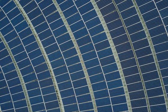 China: Producătorii de fotovoltaice, avertisment dur: Războiul NU salvează supracapacitățile