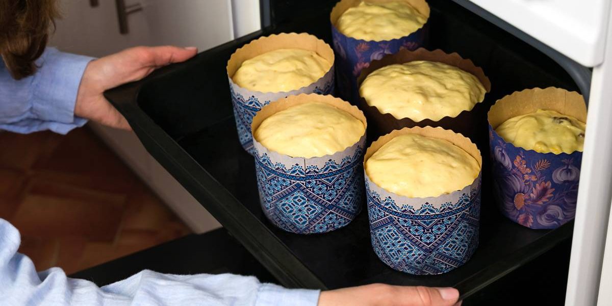 Cât trebuie să stea pasca la cuptor? Secretul temperaturii perfecte