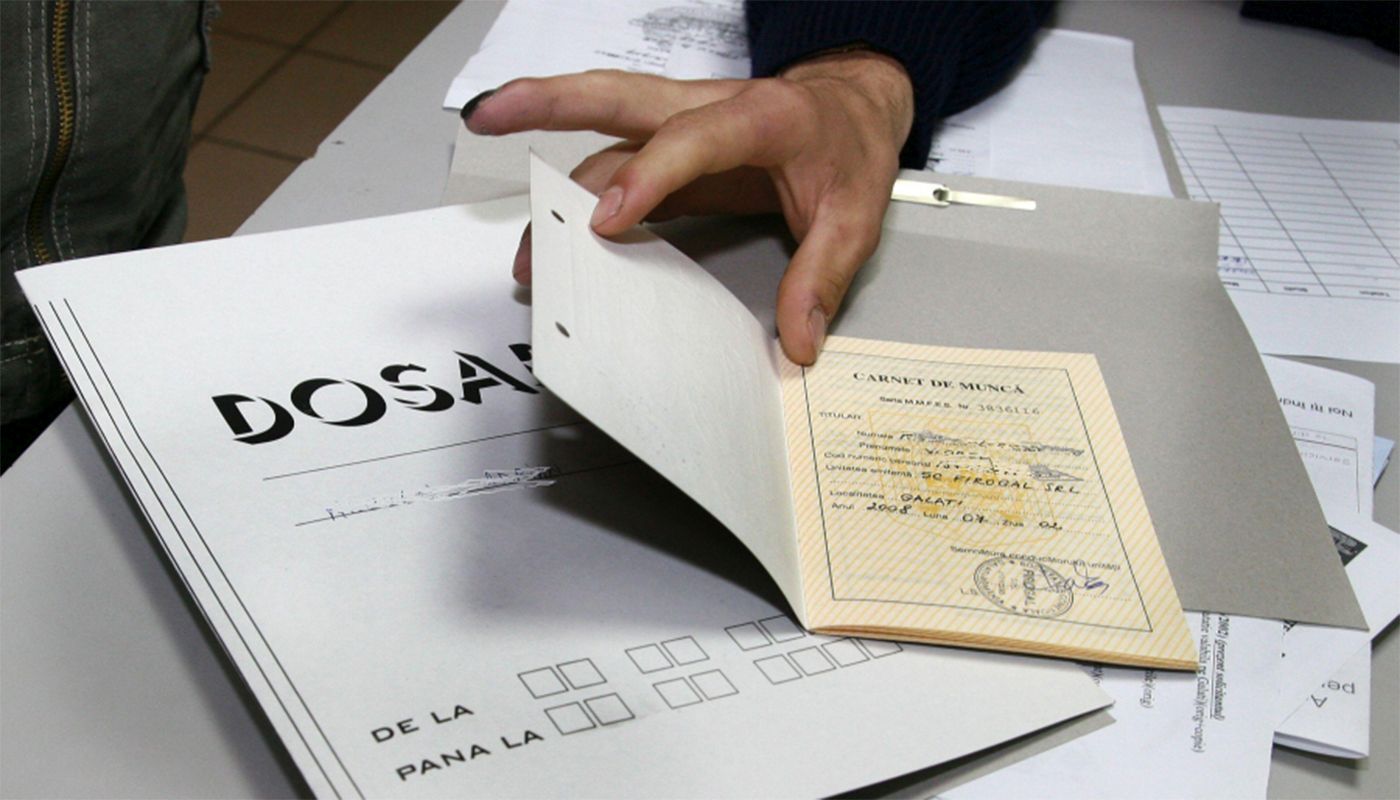 Dacă ai muncit o viață pe salariul minim, pensia pe care o vei primi este una extrem de mică, adesea insuficientă pentru un trai decent