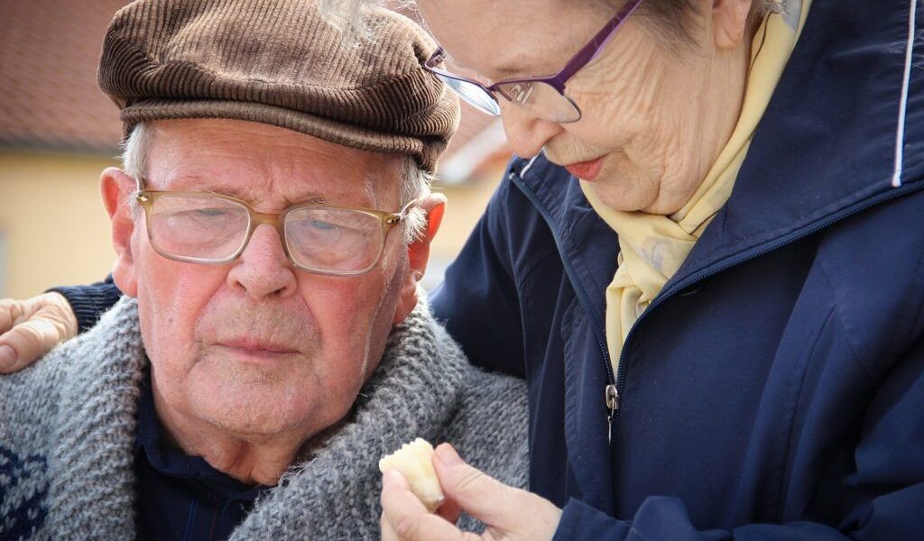 Unde trăiesc pensionarii bogați și săraci din România? Diferențe șocante!