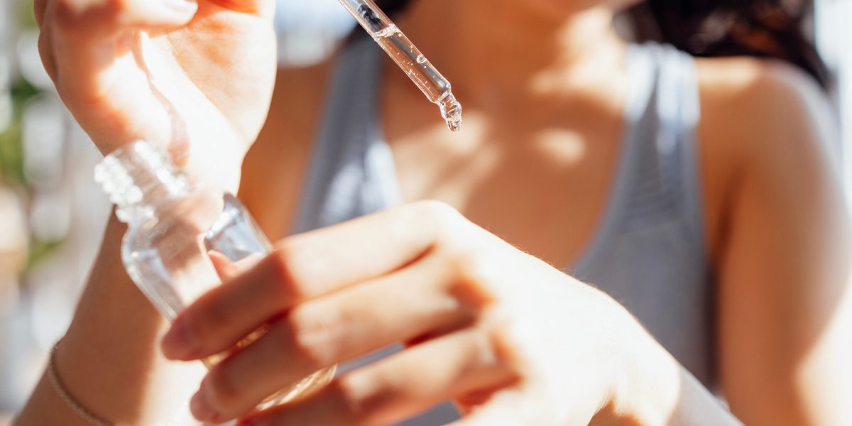 Peptidele, noul „elixir”? Promisiuni mari în wellness, dar și riscuri serioase