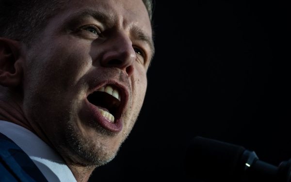 Magyar, atac furibund la Simion și Kelemen: „Au dansat pe morminte!”