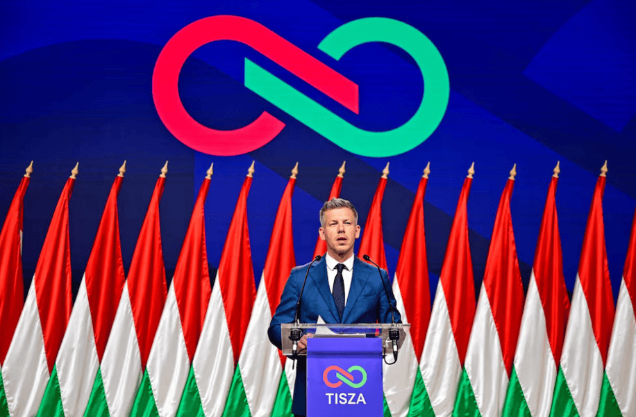 Magyar zguduie Ungaria: „Schimbăm regimul!” Constituția, pe masă, Rusia și Ucraina