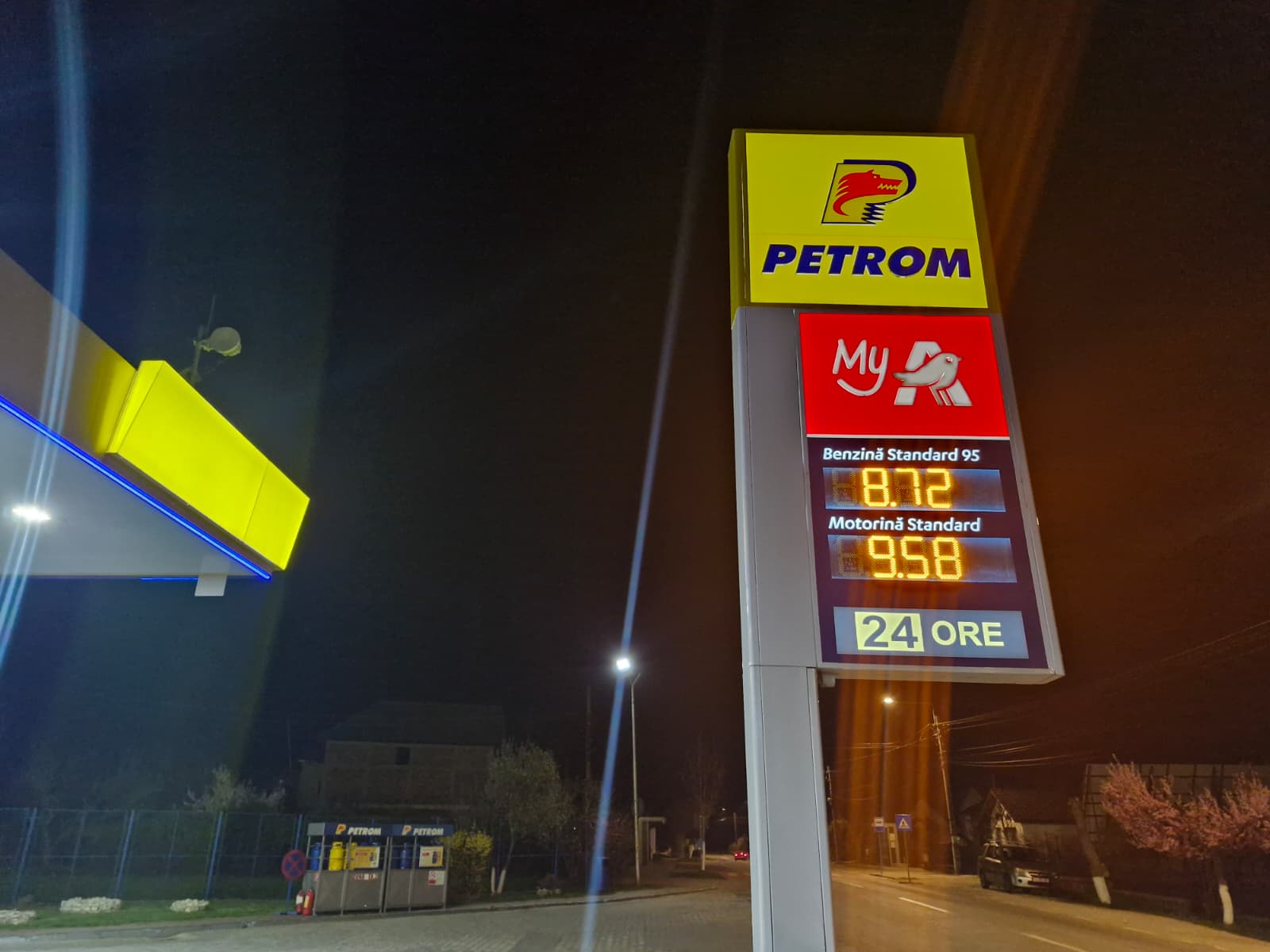Petrom a redus prețurile la benzină și motorină în această dimineață