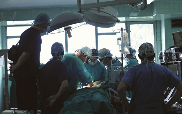 Pacienți evacuați din Ucraina: UE coordonează cea mai amplă operațiune medicală