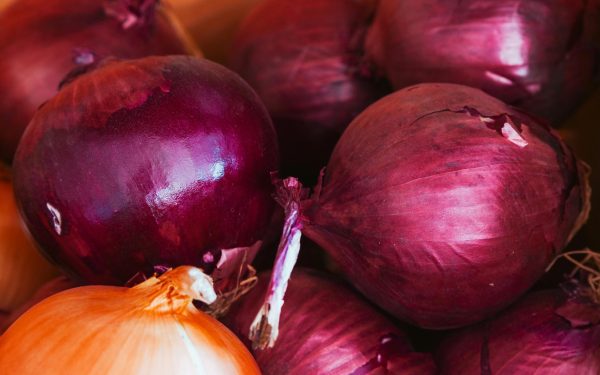 Ceapă roșie revoluționară: Gust mai blând, după 14 ani de cercetări intense