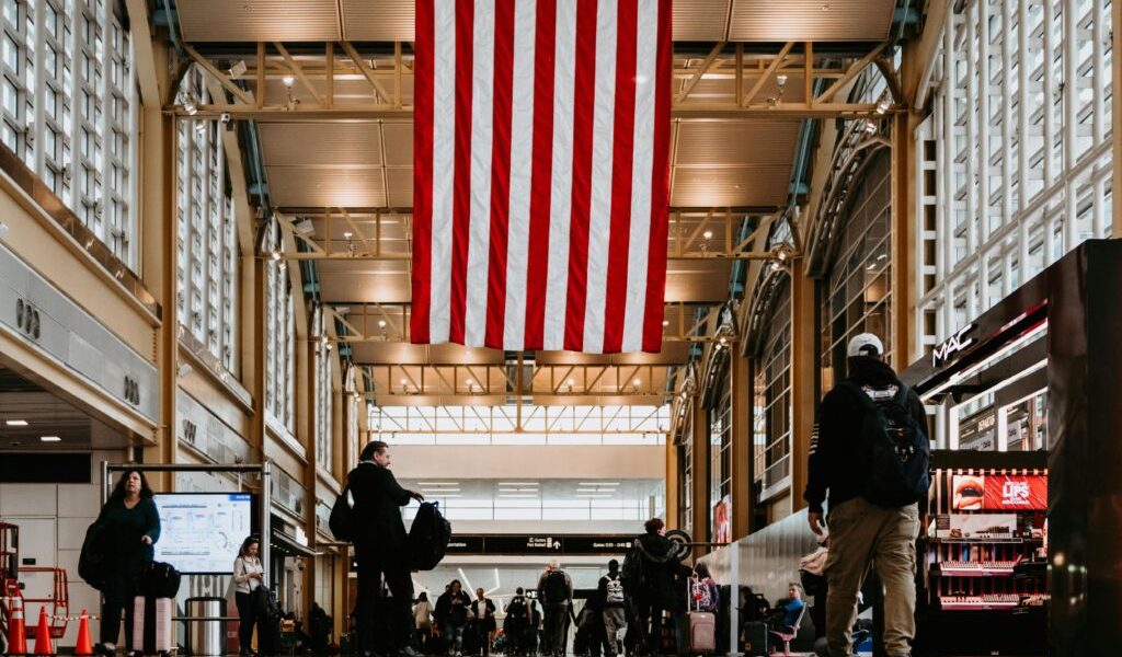 Robot industrial, genunchi bionic și meteorit din 1576: comori uitate în SUA