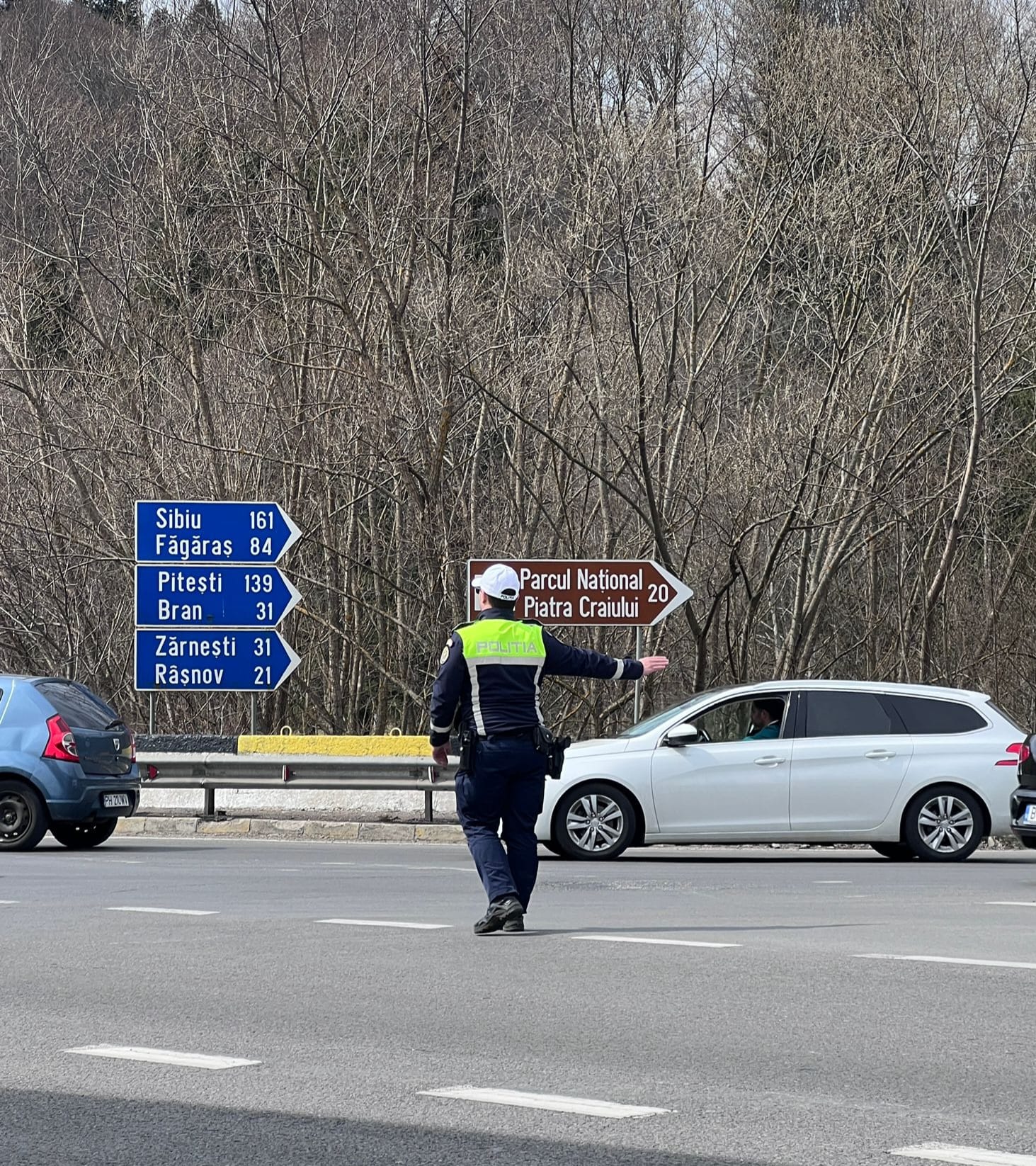 AgloMERație infernală pe DN1: București-Brașov, rute ocolitoare recomandate de Poliție