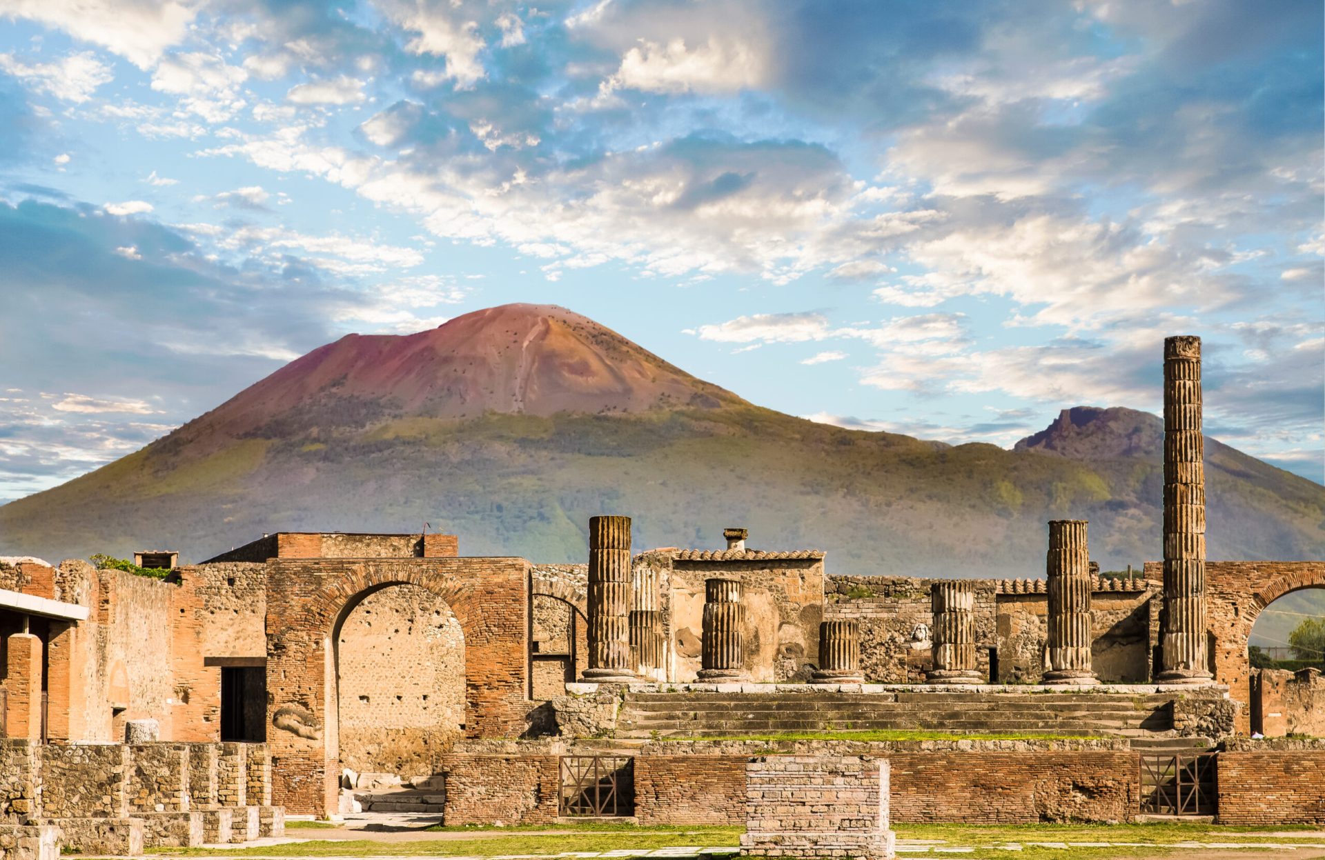 Primul proiect de cartografiere detaliată a sitului arheologic Pompeii a fost finalizat După opt luni de muncă intensă, o echipă de specialiști a reușit să încheie prima cartografiere amplă și precisă a sitului arheologic Pompeii