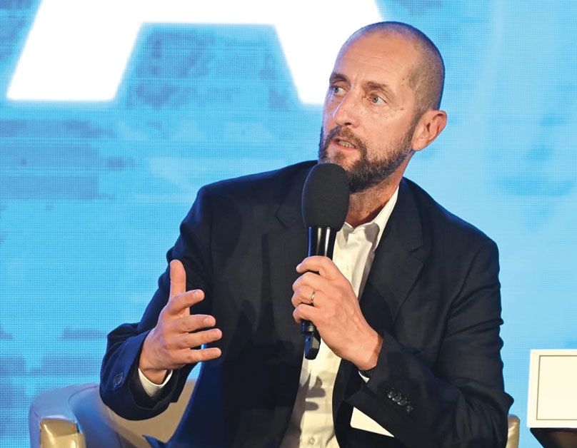 Dragoș Damian: Șoselele României, pline de chinezării! E bine că sunteți pro-europeni?