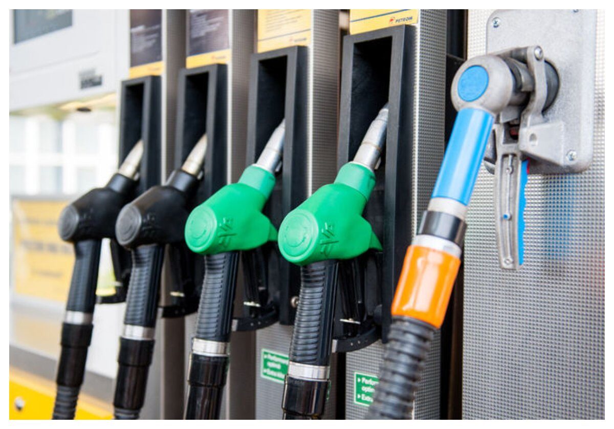Benzină și motorină: Prețuri ȘOC în benzinării, marți, 14 aprilie 2026. Petrom, Rompetrol, MOL, Lukoil, Socar
