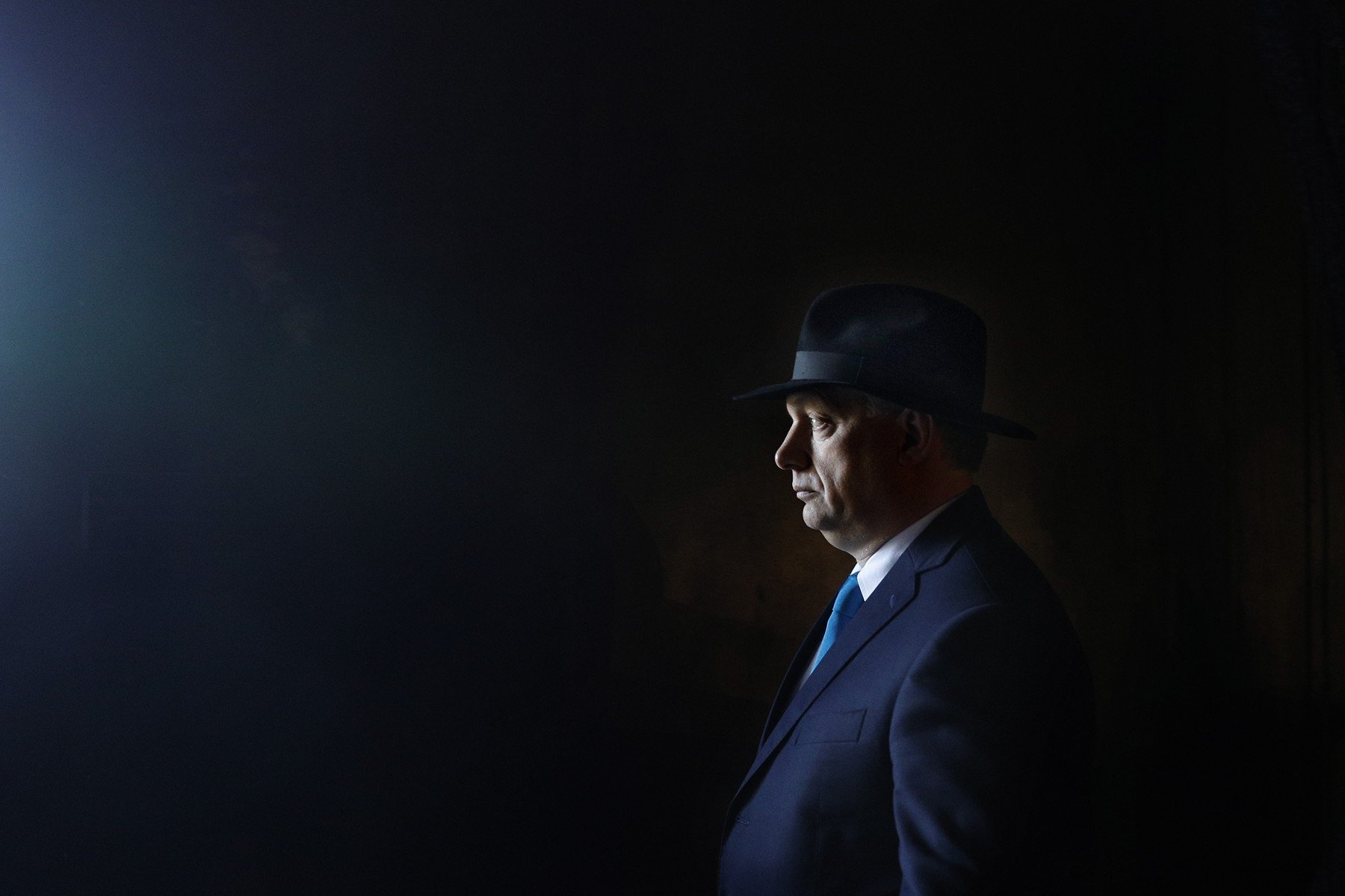 Premierul Viktor Orbán, aflat la conducerea Ungariei din 2010, se confruntă cu posibilitatea de a pierde alegerile de duminică, o victorie a partidului TISZA condus de Péter Magyar putând schimba radical peisajul politic de la Budapesta