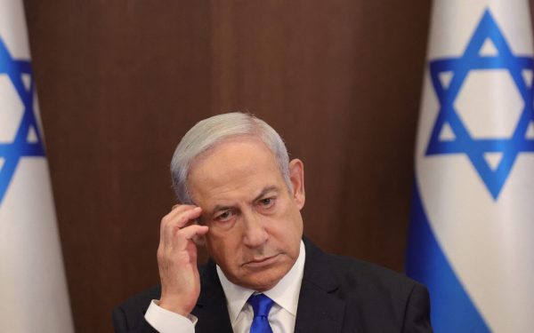 Netanyahu, lovitură de teatru: Cere amânarea depoziției în dosarul de corupție