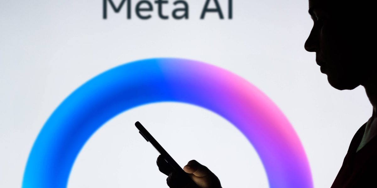Meta își spionează angajații: taste, clickuri, totul pentru AI
