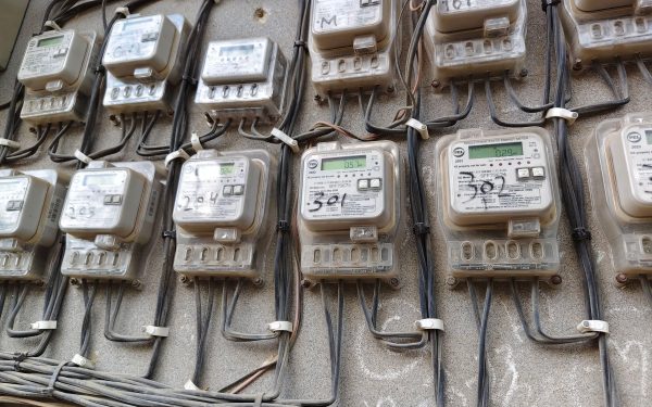 Țară COLOS intră în criză: Oprire de curent, două ore zilnic, din cauza energeticii